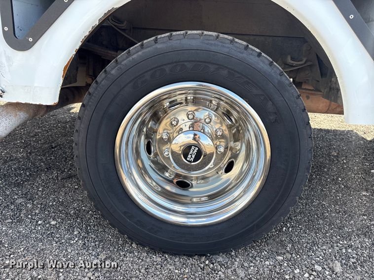 image for item EG8962 2012 Ford F550 Super Duty bucket truck