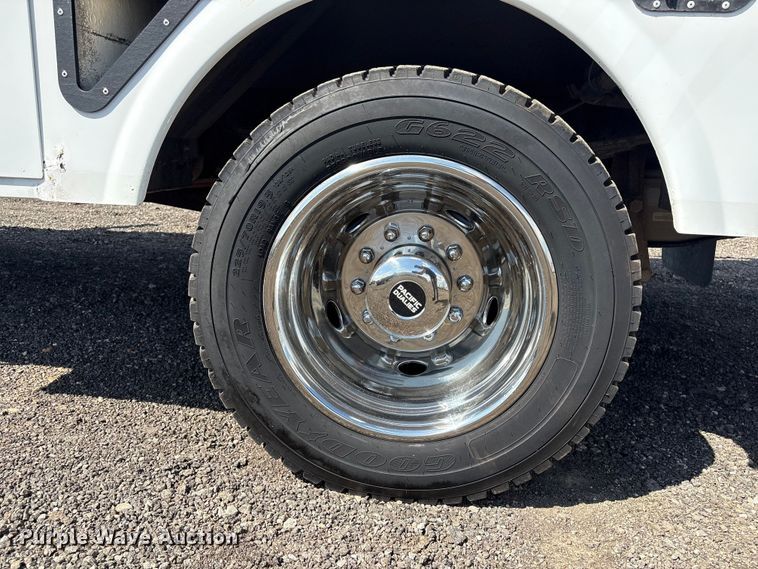 image for item EG8962 2012 Ford F550 Super Duty bucket truck