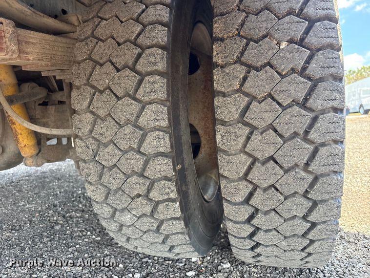 image for item EG8962 2012 Ford F550 Super Duty bucket truck