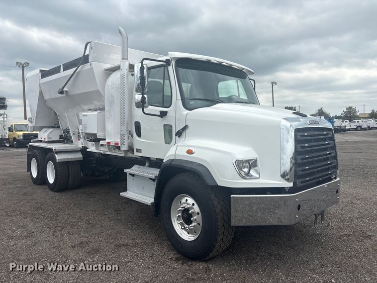 image for item EG9000 2019 Freightliner 114SD volumetric concrete mixer truck