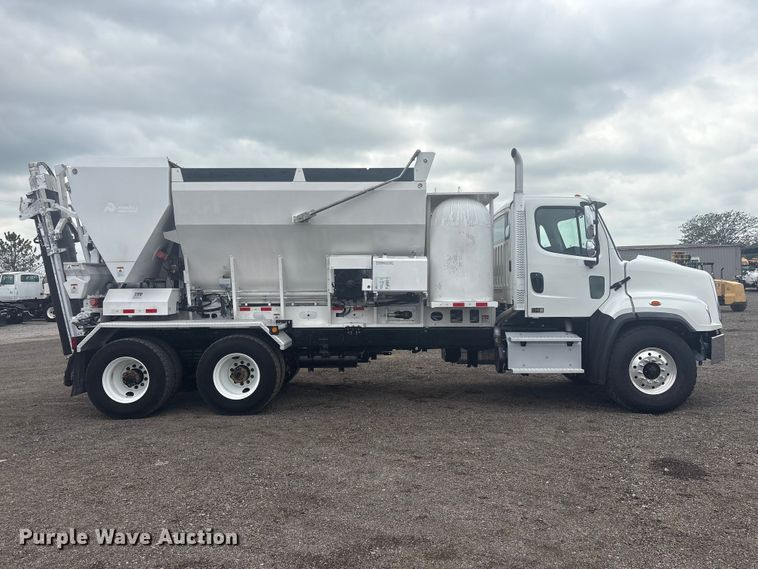 image for item EG9000 2019 Freightliner 114SD volumetric concrete mixer truck