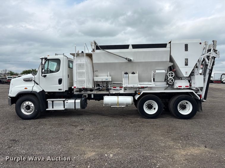 image for item EG9000 2019 Freightliner 114SD volumetric concrete mixer truck
