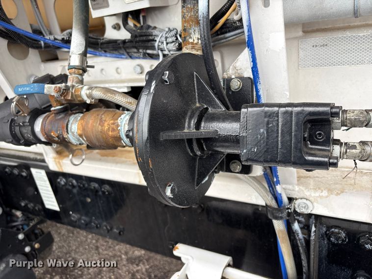 image for item EG9000 2019 Freightliner 114SD volumetric concrete mixer truck