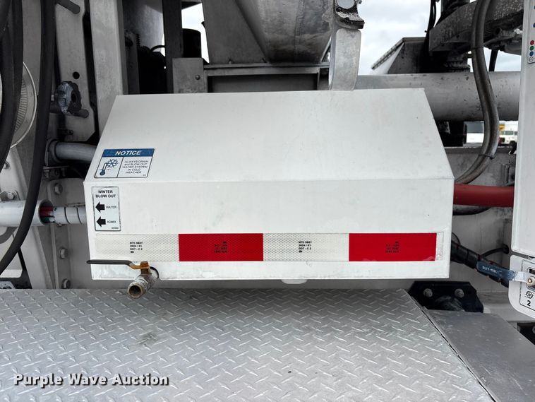 image for item EG9000 2019 Freightliner 114SD volumetric concrete mixer truck