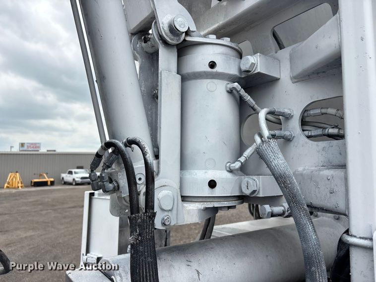 image for item EG9000 2019 Freightliner 114SD volumetric concrete mixer truck