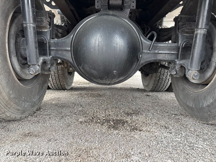 image for item EG9000 2019 Freightliner 114SD volumetric concrete mixer truck