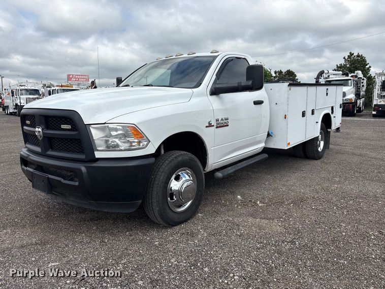 2018 RAM 3500 utility bed pickup truck