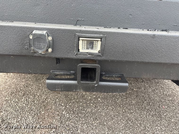 image for item EG9012 2018 RAM 3500 utility bed pickup truck