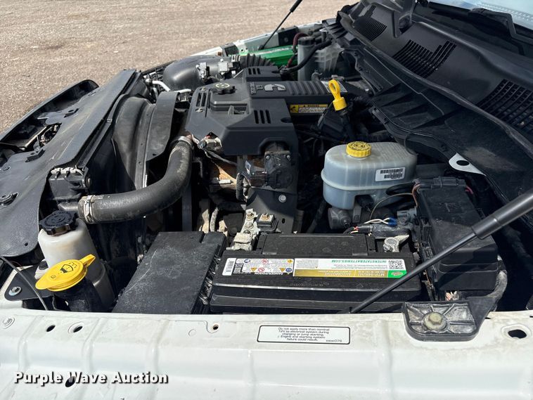 image for item EG9012 2018 RAM 3500 utility bed pickup truck