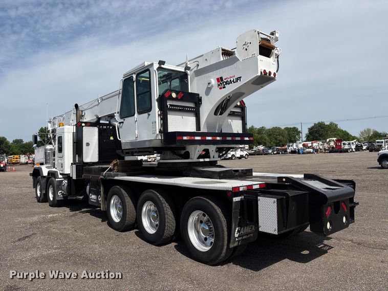 image for item EG9035 2014 Kenworth C500 crane truck
