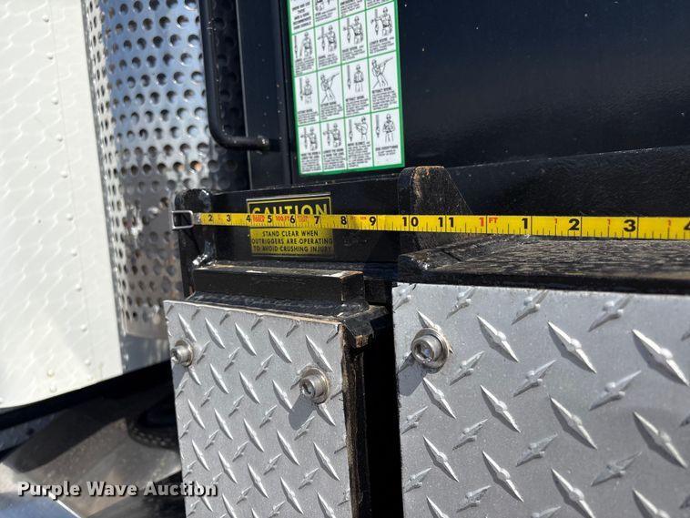 image for item EG9035 2014 Kenworth C500 crane truck