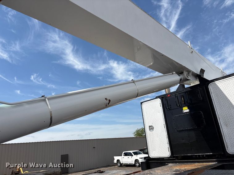 image for item EG9035 2014 Kenworth C500 crane truck