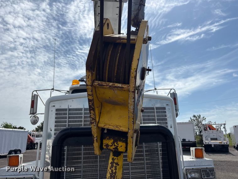 image for item EG9035 2014 Kenworth C500 crane truck