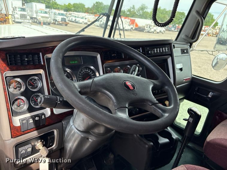 image for item EG9035 2014 Kenworth C500 crane truck