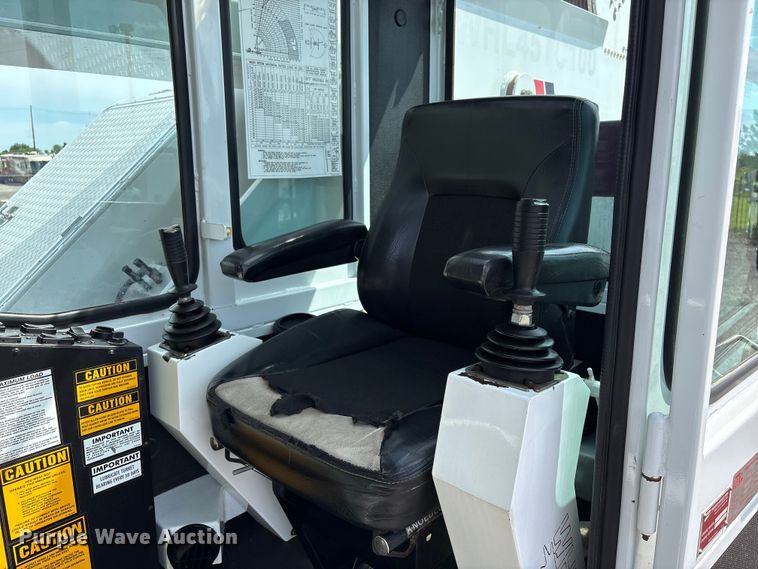 image for item EG9035 2014 Kenworth C500 crane truck