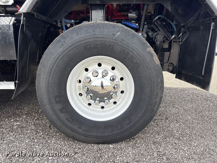 image for item EG9035 2014 Kenworth C500 crane truck