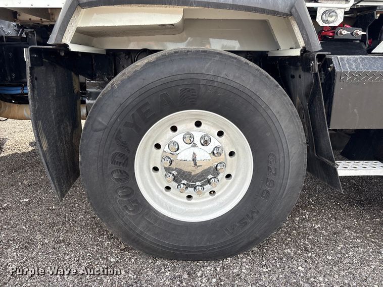 image for item EG9035 2014 Kenworth C500 crane truck