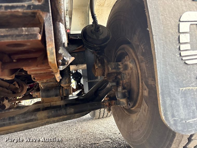 image for item EG9035 2014 Kenworth C500 crane truck