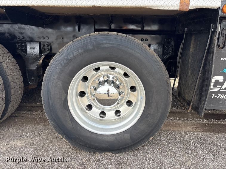 image for item EG9035 2014 Kenworth C500 crane truck