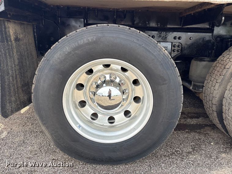 image for item EG9035 2014 Kenworth C500 crane truck