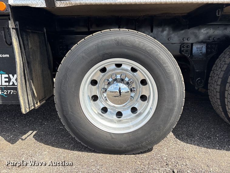image for item EG9035 2014 Kenworth C500 crane truck