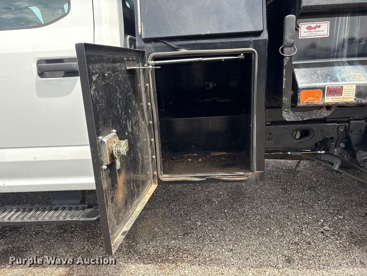 image for item EG9037 2020 Ford F450 Super DUty Crew Cab dump truck