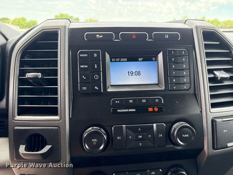 image for item EG9037 2020 Ford F450 Super DUty Crew Cab dump truck