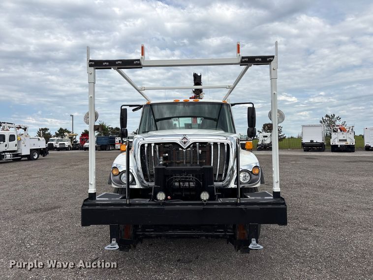 image for item EG9041 2009 International  WorkStar 7500 Crew Cab crane truck