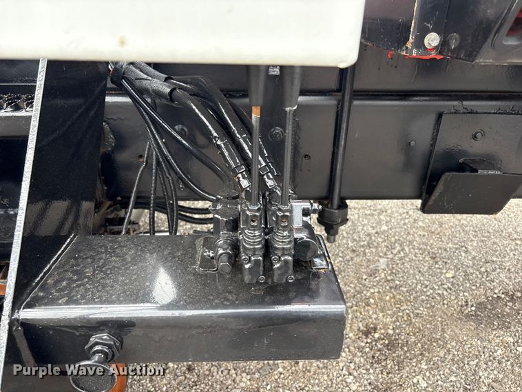 image for item EG9041 2009 International  WorkStar 7500 Crew Cab crane truck