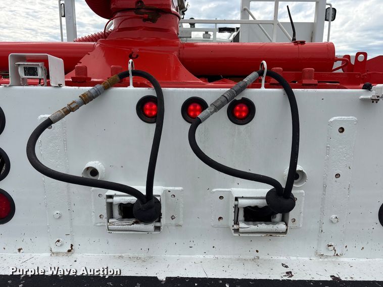 image for item EG9041 2009 International  WorkStar 7500 Crew Cab crane truck