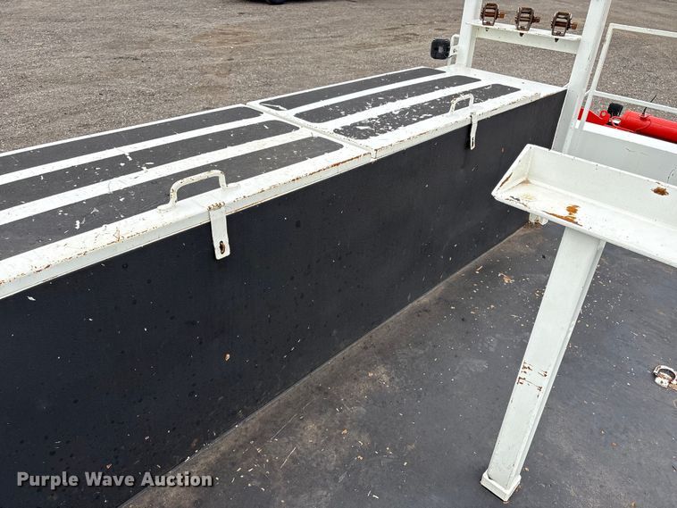 image for item EG9041 2009 International  WorkStar 7500 Crew Cab crane truck