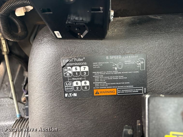 image for item EG9041 2009 International  WorkStar 7500 Crew Cab crane truck