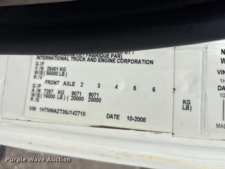 image for item EG9041 2009 International  WorkStar 7500 Crew Cab crane truck