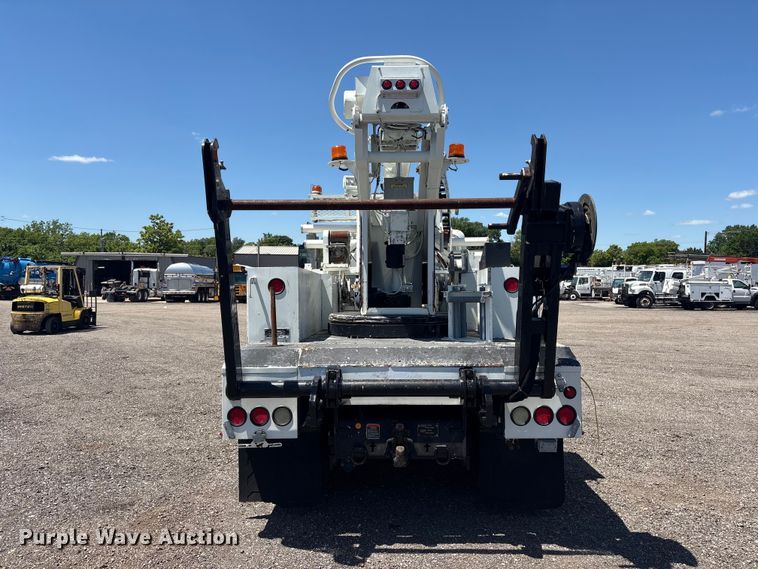image for item EG9072 2007 International 4300 cable placer bucket truck  