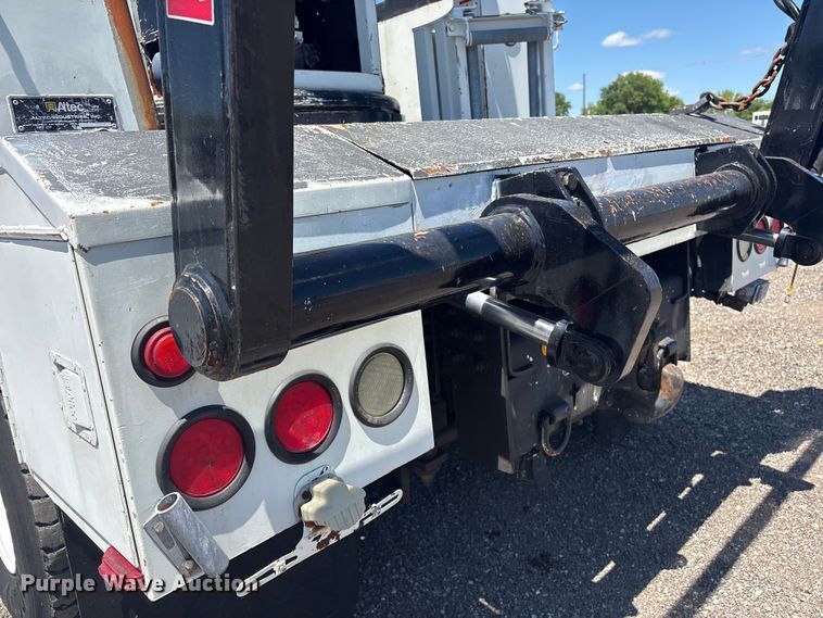 image for item EG9072 2007 International 4300 cable placer bucket truck  
