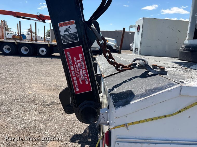 image for item EG9072 2007 International 4300 cable placer bucket truck  