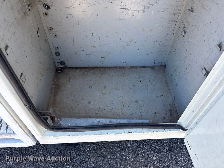 image for item EG9072 2007 International 4300 cable placer bucket truck  