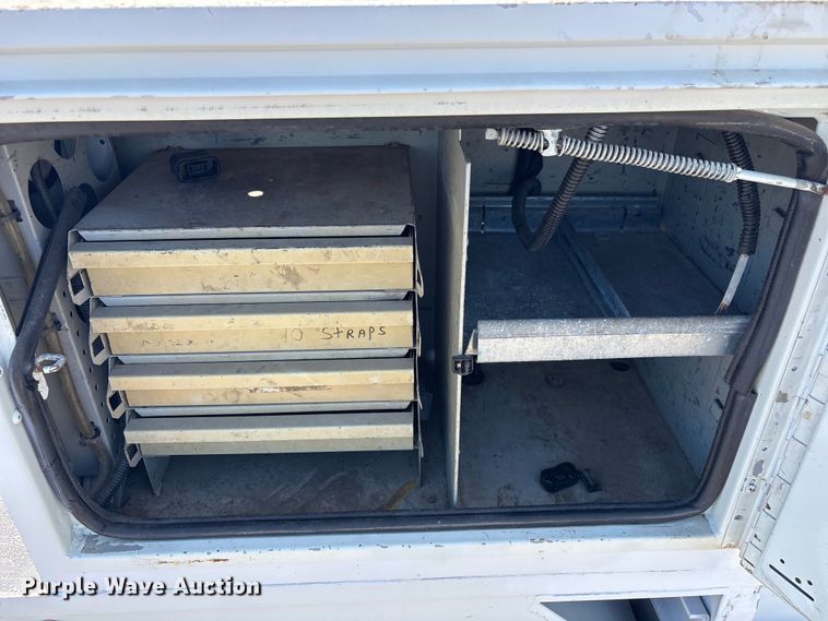 image for item EG9072 2007 International 4300 cable placer bucket truck  