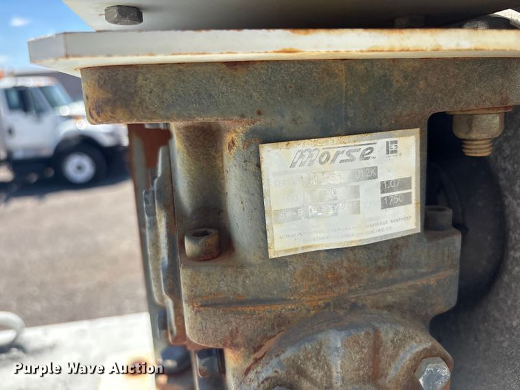 image for item EG9072 2007 International 4300 cable placer bucket truck  