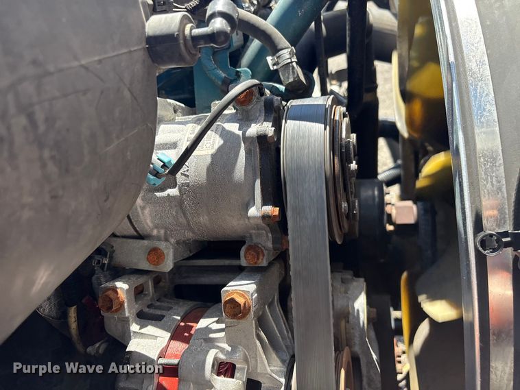 image for item EG9072 2007 International 4300 cable placer bucket truck  