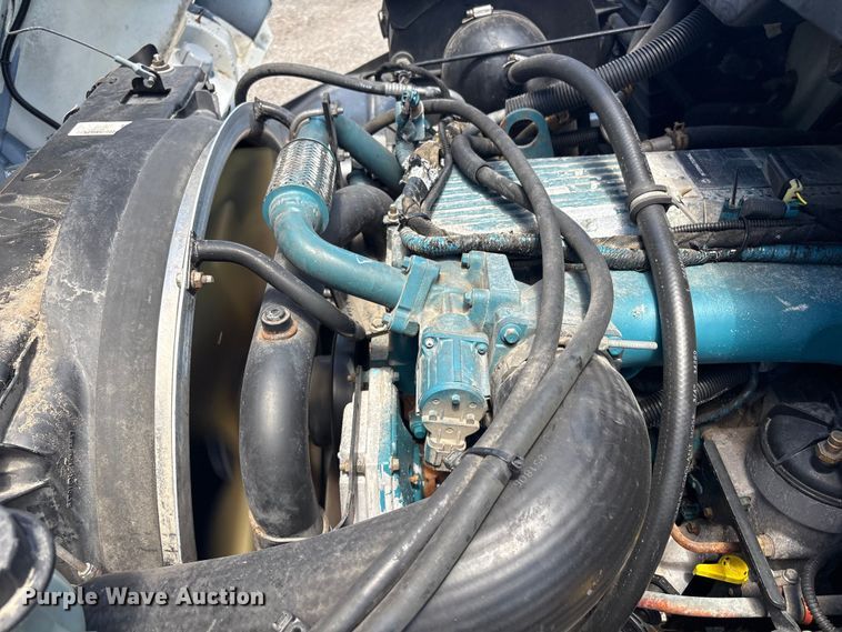 image for item EG9072 2007 International 4300 cable placer bucket truck  