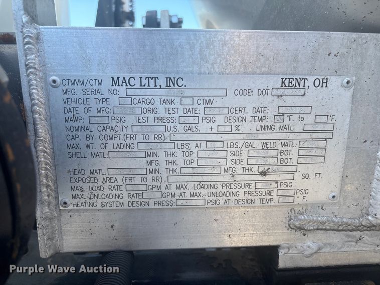 image for item EG9075 2013 Mack Granite GU713 vacuum truck