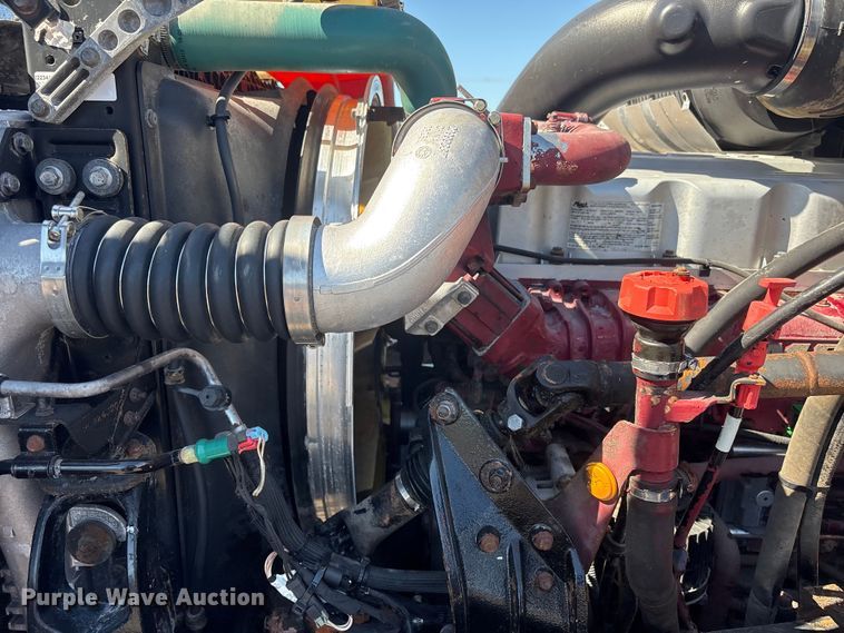 image for item EG9075 2013 Mack Granite GU713 vacuum truck
