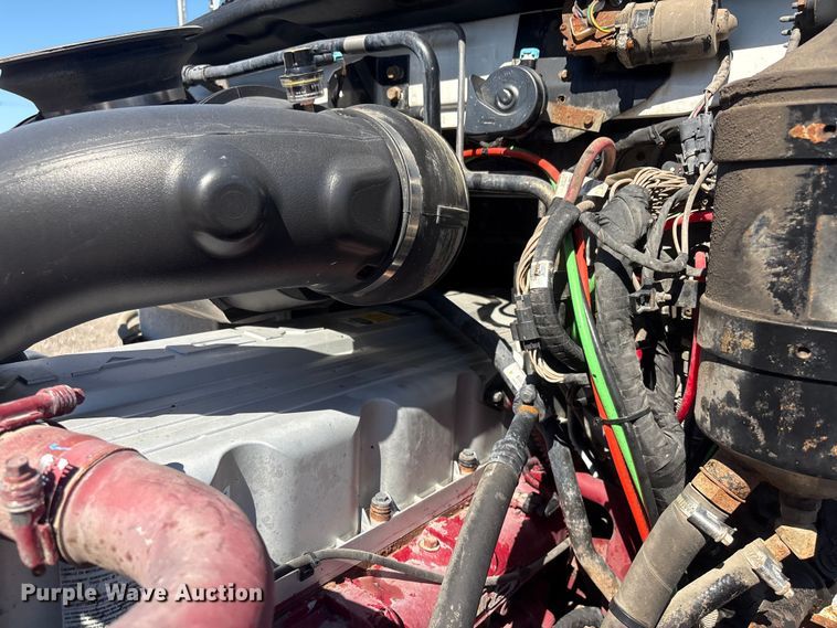 image for item EG9075 2013 Mack Granite GU713 vacuum truck