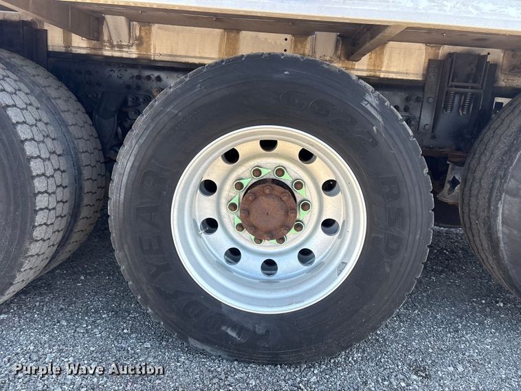 image for item EG9075 2013 Mack Granite GU713 vacuum truck