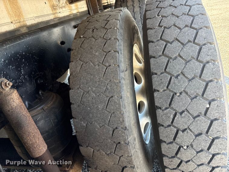 image for item EG9075 2013 Mack Granite GU713 vacuum truck