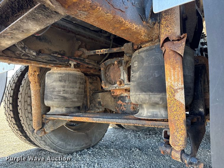 image for item EG9075 2013 Mack Granite GU713 vacuum truck