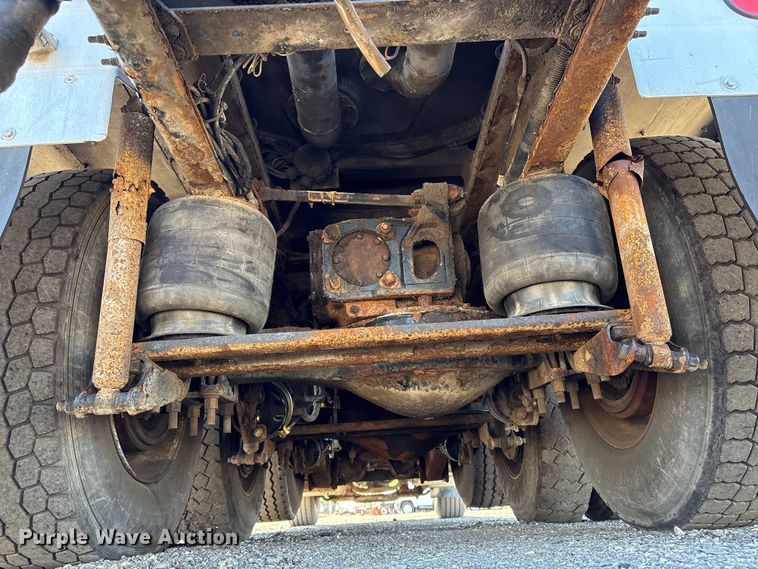 image for item EG9075 2013 Mack Granite GU713 vacuum truck