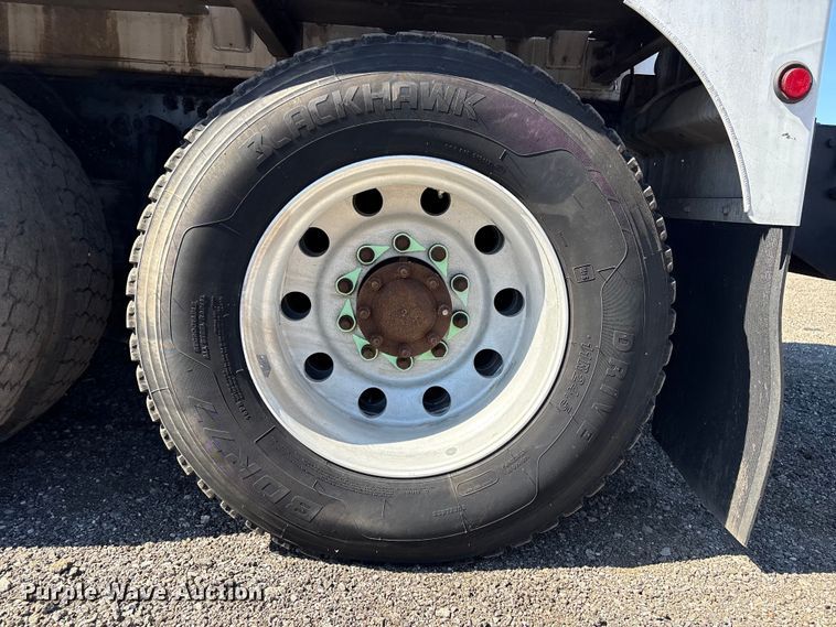 image for item EG9075 2013 Mack Granite GU713 vacuum truck