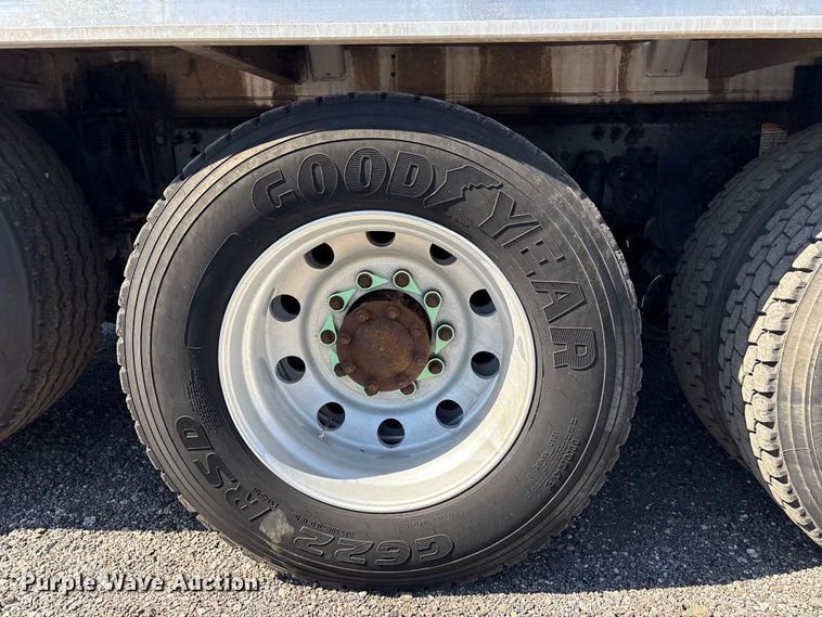 image for item EG9075 2013 Mack Granite GU713 vacuum truck